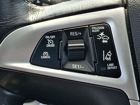 Used 2017 Chevrolet Equinox Premier w/ Enhanced Convenience Package AWD/4WD image 23