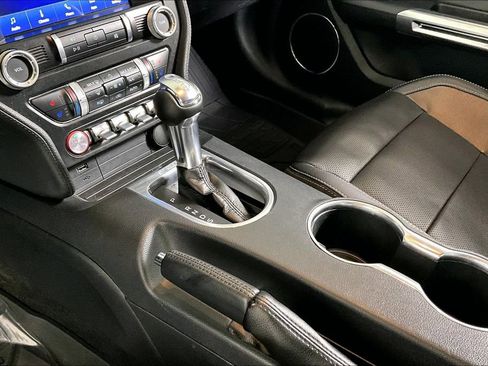 Used 2022 Ford Mustang Premium image 17