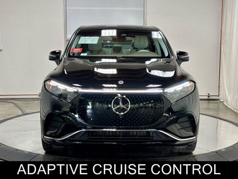 Used 2023 Mercedes-Benz EQS 580 4MATIC SUV image 3