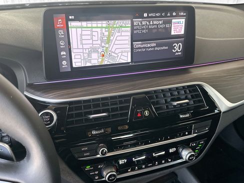 Used 2023 BMW 540i w/ Convenience Package image 15