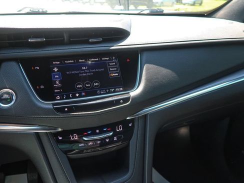 Used 2023 Cadillac XT5 Luxury AWD/4WD image 27