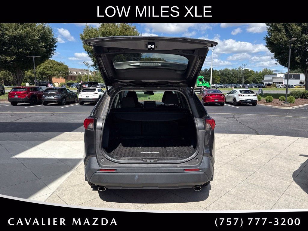 Used 2020 Toyota RAV4 XLE w/ All Weather Liner Package AWD/4WD image 9