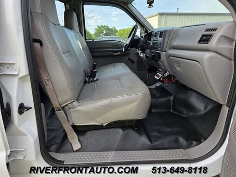 Used 2001 Ford F450 Lariat RWD image 16