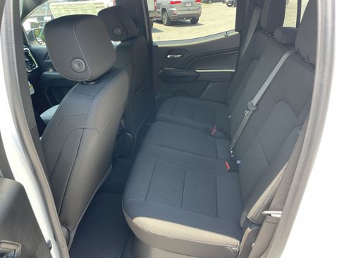 New 2025 GMC Canyon Elevation w/ Convenience Package image 14