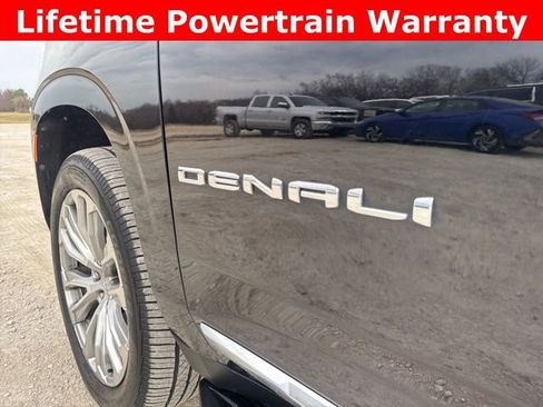 Used 2022 GMC Yukon Denali AWD/4WD image 11