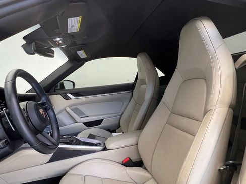Certified 2020 Porsche 911 Carrera S RWD image 18