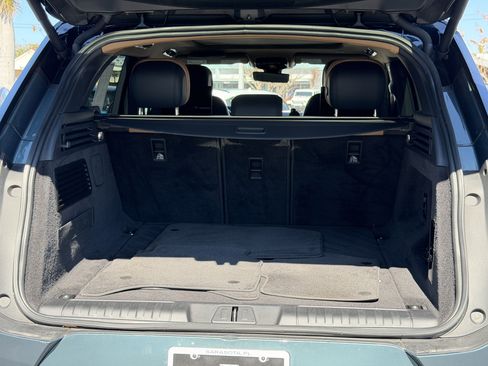 Used 2023 Land Rover Range Rover Sport SE Dynamic image 10