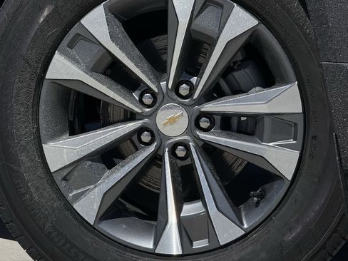 New 2026 Chevrolet Equinox LT image 9