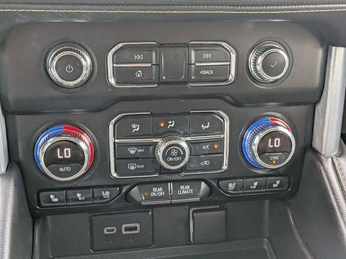 Used 2021 GMC Yukon SLT AWD/4WD image 26