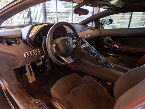 Used 2016 Lamborghini Aventador LP 700-4 AWD/4WD image 16