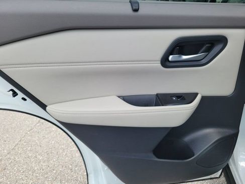 Certified 2026 Nissan Rogue SV w/ SV Premium Package FWD image 12