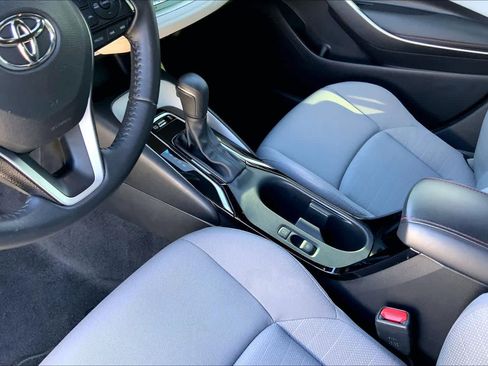 Used 2024 Toyota Corolla SE FWD image 16