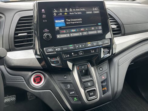 Used 2024 Honda Odyssey EX-L image 11