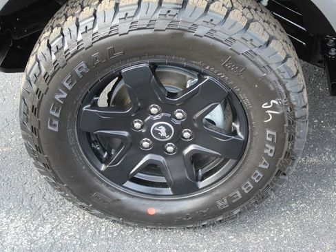 New 2025 Ford Bronco Big Bend AWD/4WD image 3