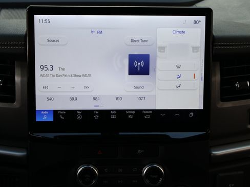 Used 2023 Ford Expedition XL image 3