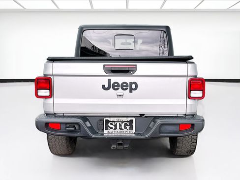Used 2021 Jeep Gladiator Sport AWD/4WD image 5