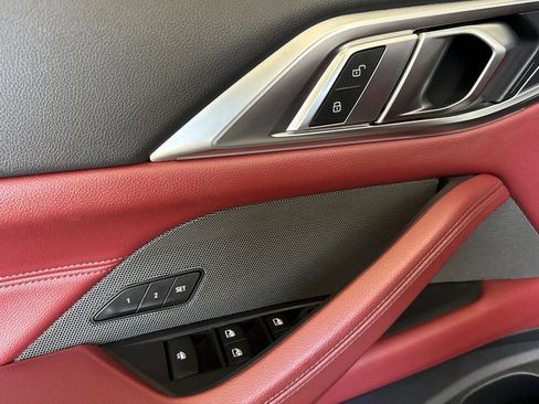 Used 2022 BMW M440i Convertible RWD image 12