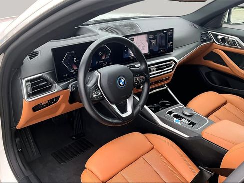 Used 2023 BMW i4 eDrive35 w/ Premium Package RWD image 16