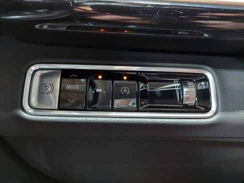 Certified 2025 Buick Envision Sport Touring image 37