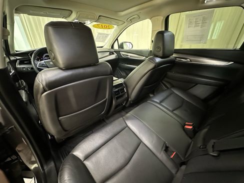 Used 2017 Cadillac XT5 Luxury AWD/4WD image 24
