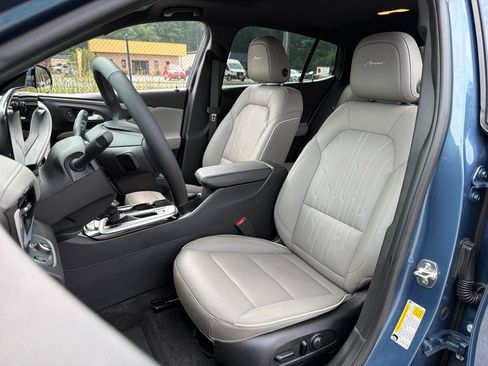 Used 2024 Buick Envista Avenir FWD image 18