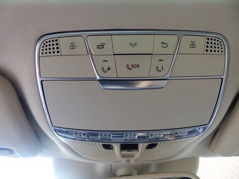 Used 2016 Mercedes-Benz S 550 4MATIC Sedan image 33