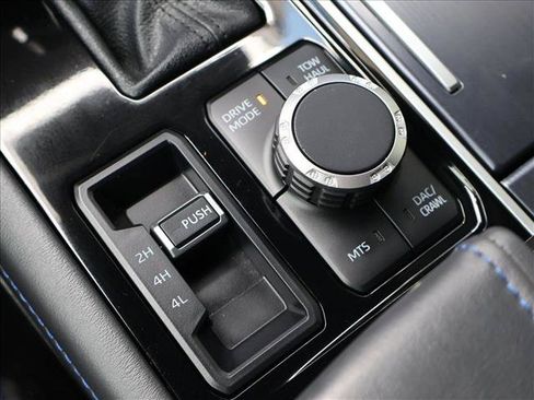Used 2025 Toyota Tundra Platinum AWD/4WD image 18