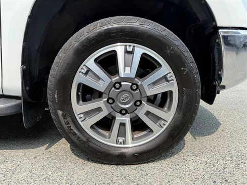 Used 2021 Toyota Tundra 1794 Edition AWD/4WD image 11
