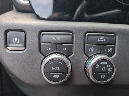 Used 2025 GMC Sierra 1500 Elevation AWD/4WD image 19