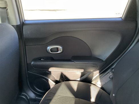 Used 2019 Kia Soul image 14