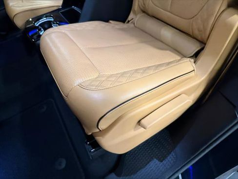 Certified 2024 Jeep Grand Cherokee L Summit w/ Advanced Protech Group IV image 31