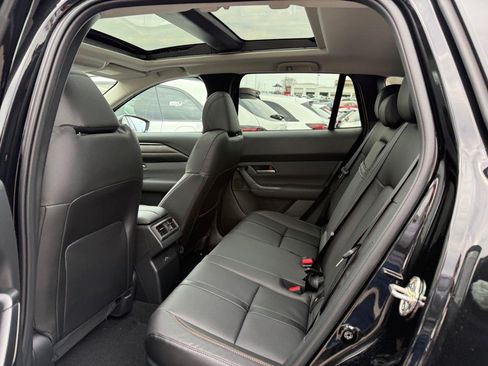 Used 2026 MAZDA CX-50 AWD 2.5 Hybrid w/ Premium Pkg image 5