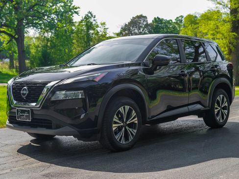 Used 2022 Nissan Rogue SV FWD image 1