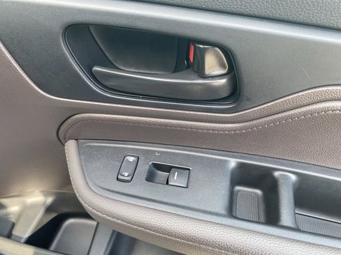 Used 2023 Honda Odyssey EX-L image 13