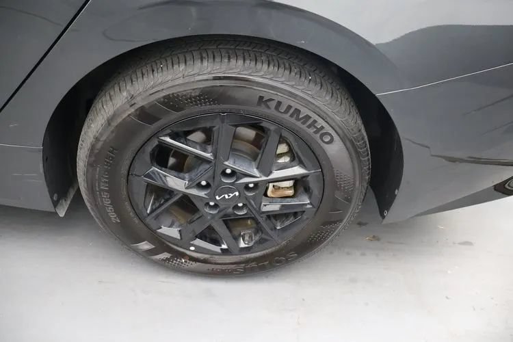 Used 2026 Kia K5 LXS FWD image 34