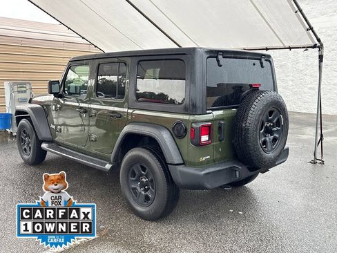 Used 2021 Jeep Wrangler Unlimited Sport AWD/4WD image 2