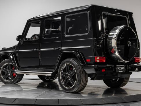 Used 2015 Mercedes-Benz G 63 AMG G 63 AMG 4MATIC image 39
