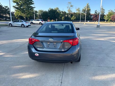 Used 2019 Toyota Corolla SE FWD image 4