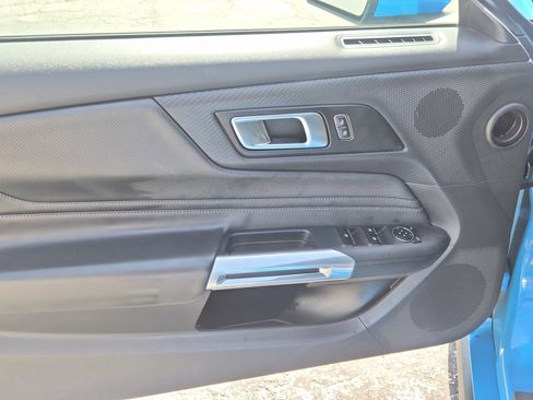 Used 2024 Ford Mustang Premium image 11