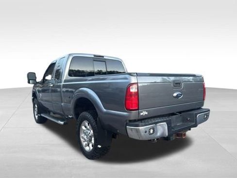 Used 2014 Ford F250 Lariat w/ Lariat Interior Package image 4