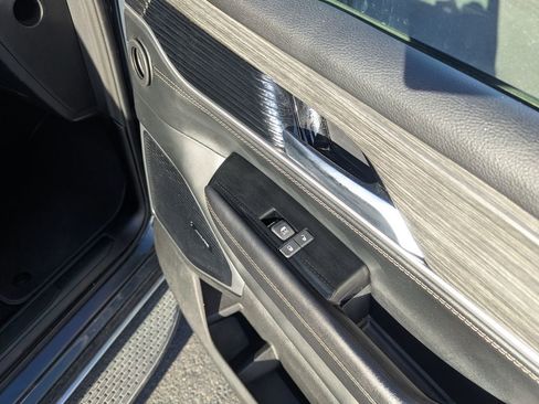 Used 2024 Jeep Wagoneer Series II w/ Flexible Seating Group image 34