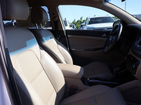Used 2018 Hyundai Tucson SEL Plus FWD image 8
