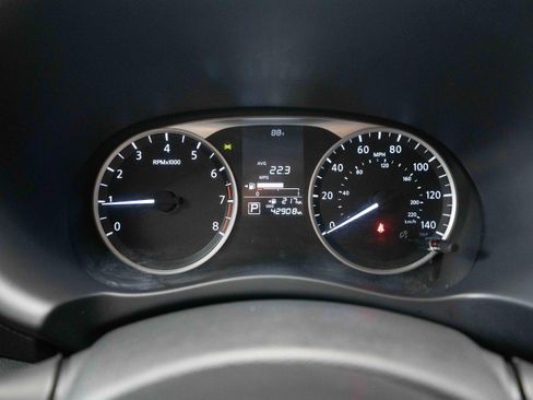 Used 2023 Nissan Kicks S FWD image 16