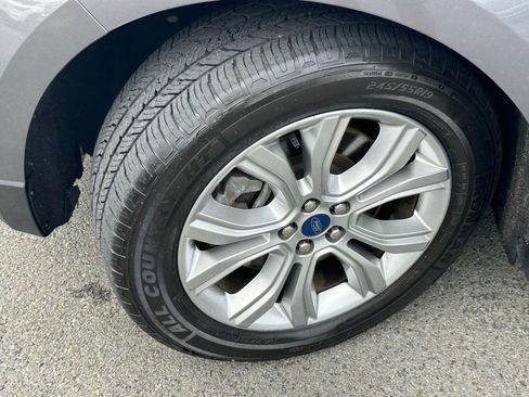 Used 2022 Ford Edge Titanium image 33