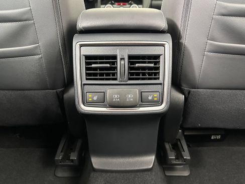 Used 2020 Subaru Forester Touring AWD/4WD image 28