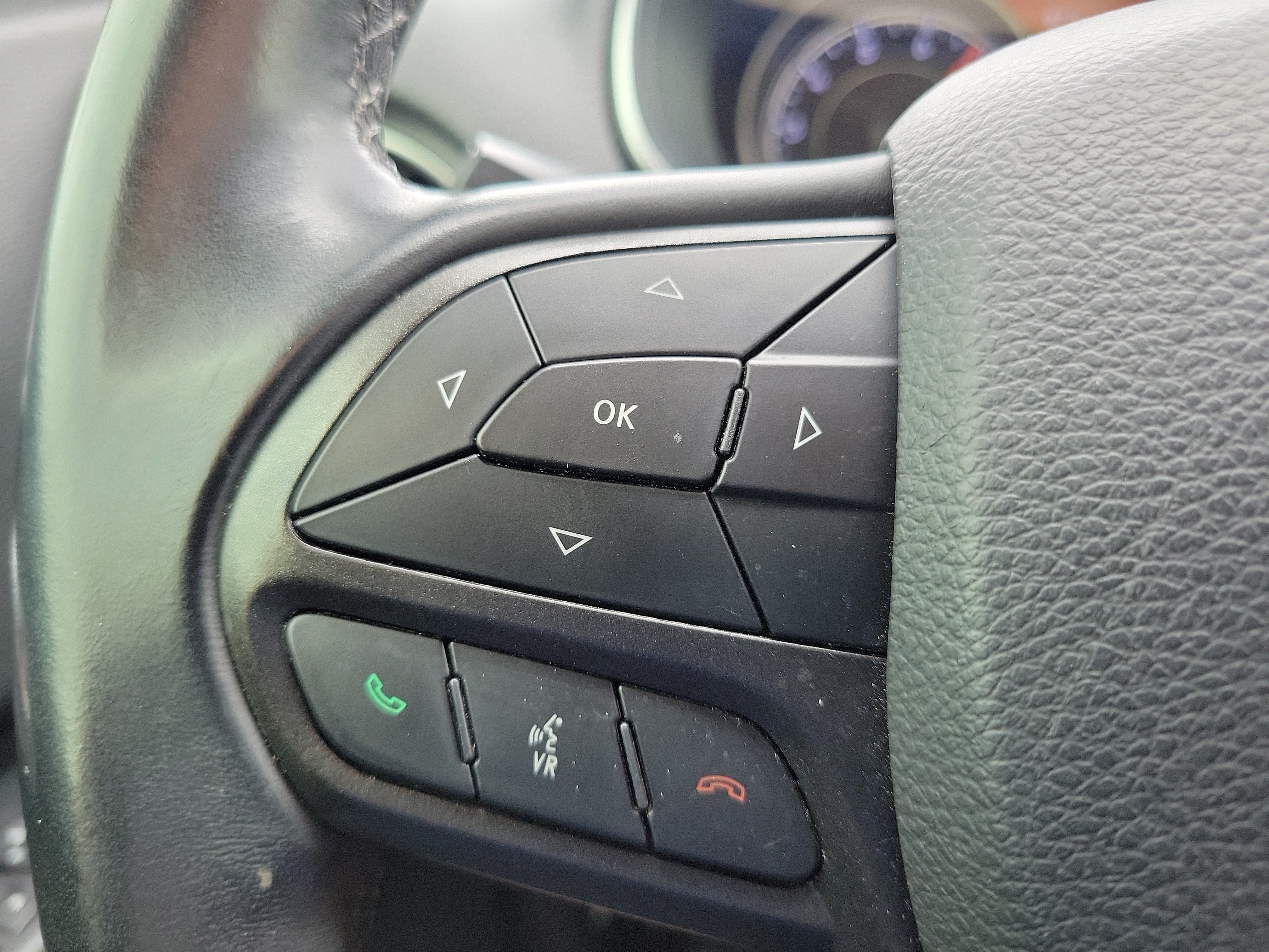 Used 2019 Jeep Cherokee Trailhawk w/ Trailer Tow Group AWD/4WD image 17