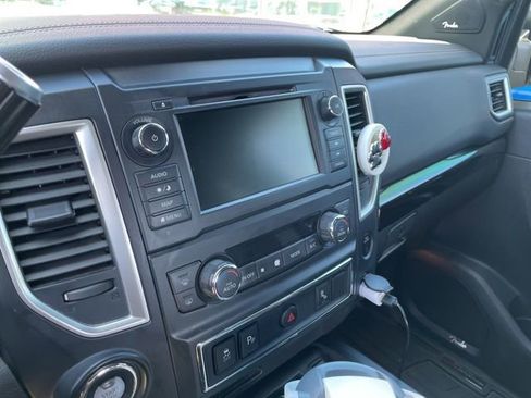 Used 2019 Nissan Titan SL w/ Midnight Edition AWD/4WD image 16