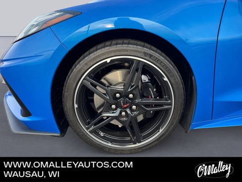 Used 2025 Chevrolet Corvette Stingray Coupe w/ Z51 Performance Package image 9