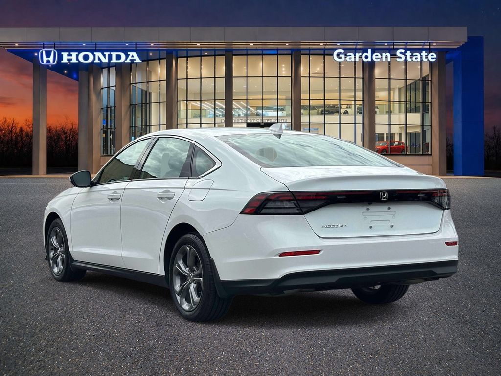 Certified 2024 Honda Accord EX image 4