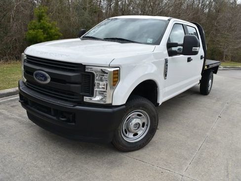 Used 2019 Ford F250 XL w/ Power Equipment Group image 10